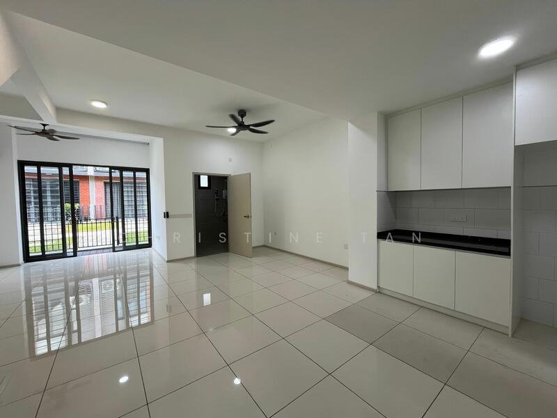 For Rent - 2-storey Terrace House at Elmina