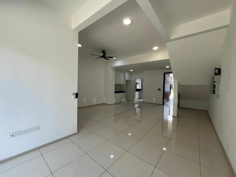 For Rent - 2-storey Terrace House at Elmina