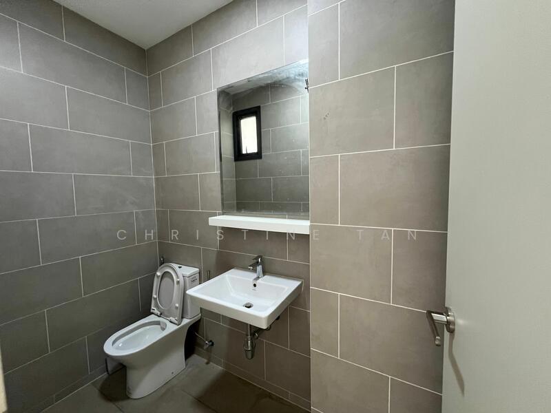 For Rent - 2-storey Terrace House at Elmina
