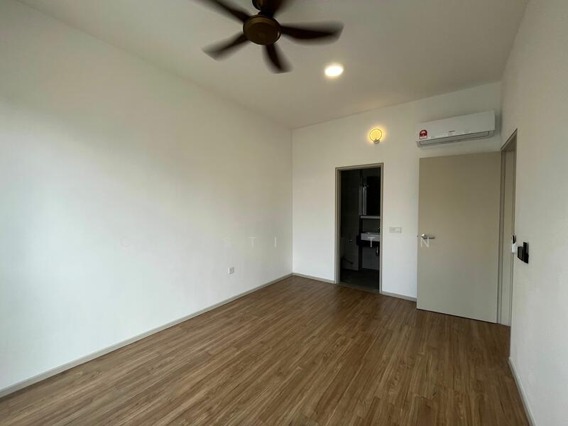 For Rent - 2-storey Terrace House at Elmina