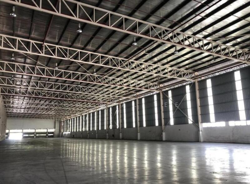 Untuk Dijual - 280178 sqft Bukit Minyak Detached Warehouse