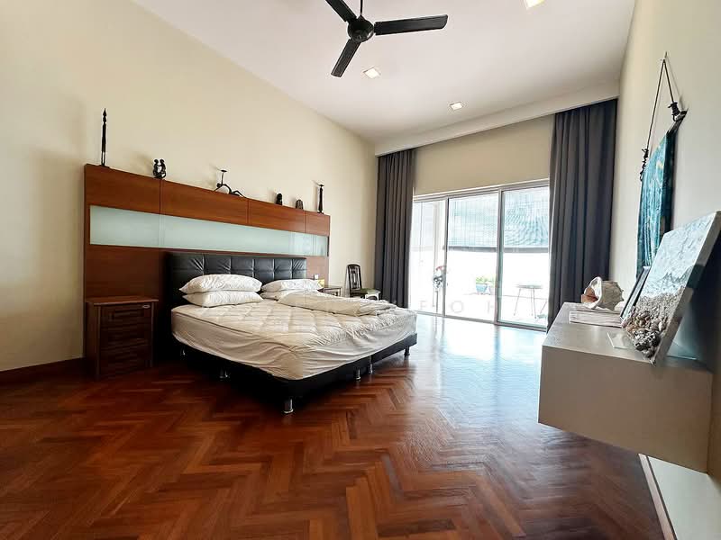 Service Residence for Sale at Straits Quay (The Suites at Waterside) - Allen Yeoh - PropertyGuru.com.my