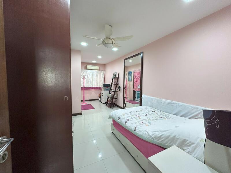 3-storey Terraced House for Sale in Lake Fields (Sungai Besi) - David Ting - PropertyGuru.com.my