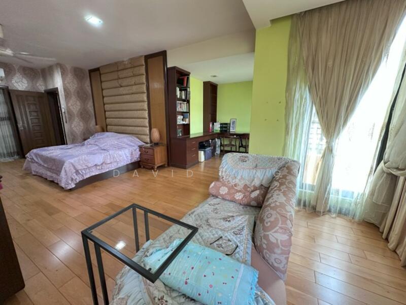 3-storey Terraced House for Sale in Lake Fields (Sungai Besi) - David Ting - PropertyGuru.com.my