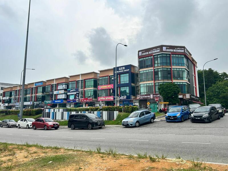 Untuk Disewa - Larkin Jaya/ Jalan Geroda/ Shop For Rent