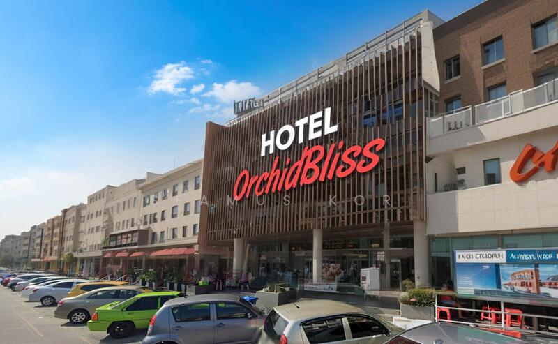 For Rent - ⭐ Suitable for Hotel, Entertainment, Confinement, Education, Healthcare or F&B ⭐