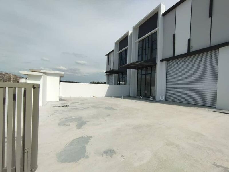 For Rent - Eco Busiess Park 1, Ecos Busiess Parks 1