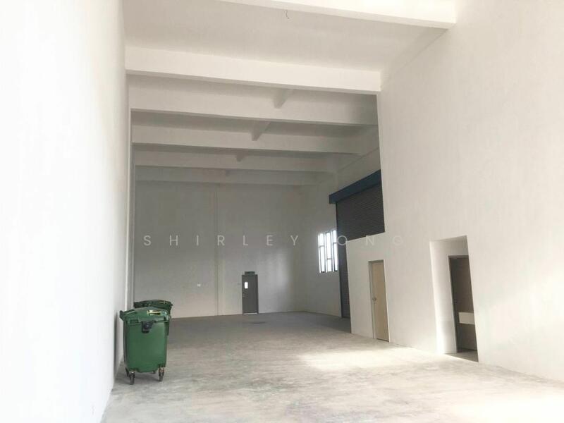 For Rent - Semi-D factory at Alma