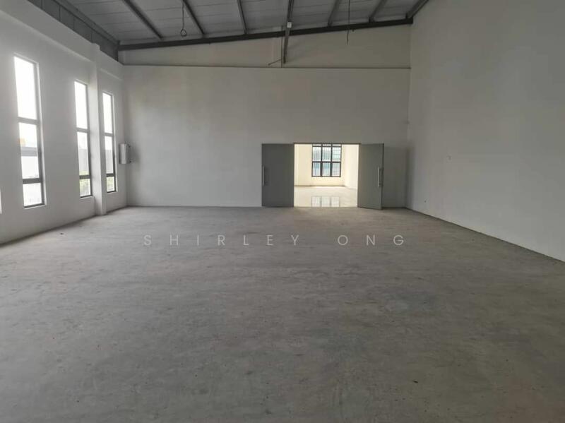For Rent - Semi-D factory at Alma