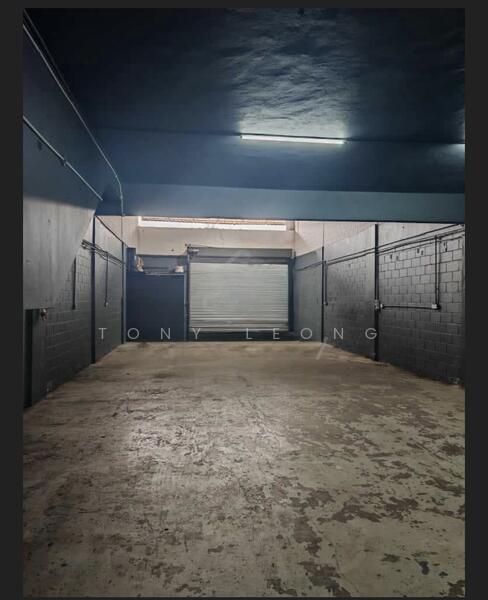 Untuk Disewa - BANDAR SUNWAY 1.5 STOREY FACTORY WAREHOUSE FOR RENT