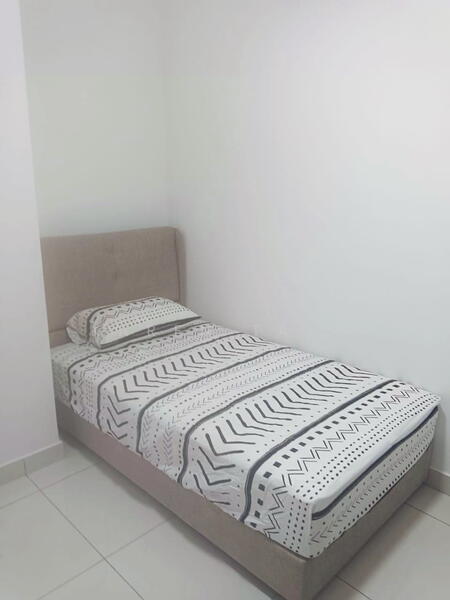 For Rent - Traders Park