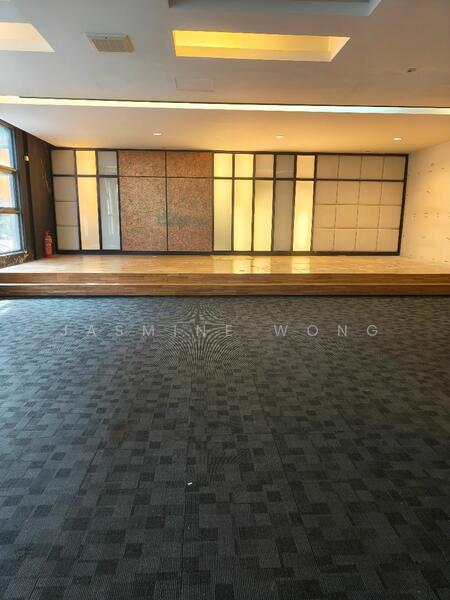 For Rent - Shop / Office at Lake Fields