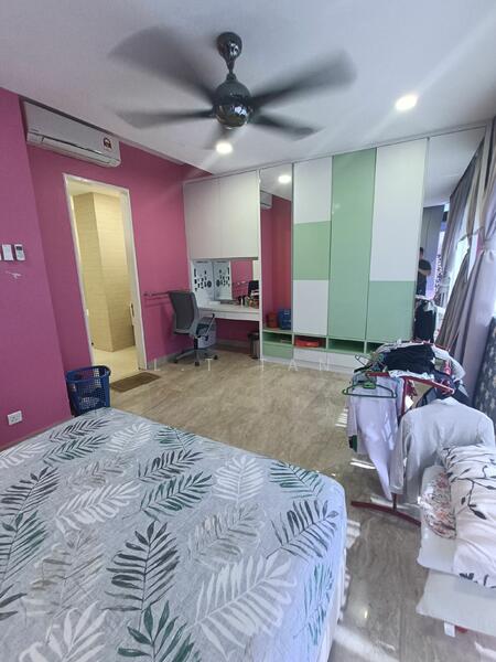 For Sale - 3-storey Terraced House at Taman Tasik Pinggiran