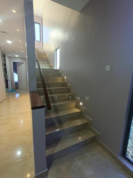 For Sale - 3-storey Terraced House at Taman Tasik Pinggiran