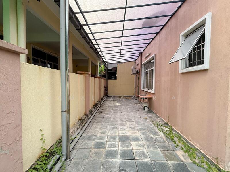 For Sale - Corner Lot Double Storey Semi D House, Taman Kajang Impian, Kajang