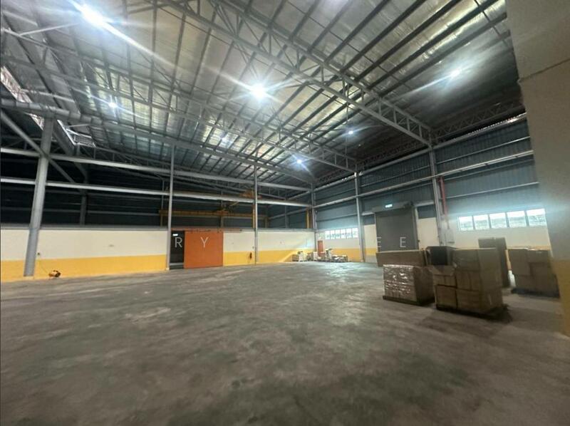 Untuk Dijual - 2 Building combined Factory For Sale At Perai Nagasari
