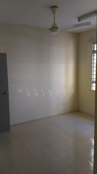 Untuk Disewa - Mutiara Anggerik