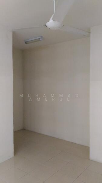 Untuk Disewa - Mutiara Anggerik