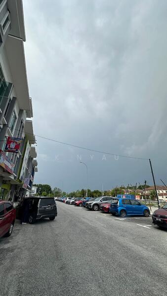 For Rent - Ipoh meru casa kayangan renovated ground floor shoplot for rent