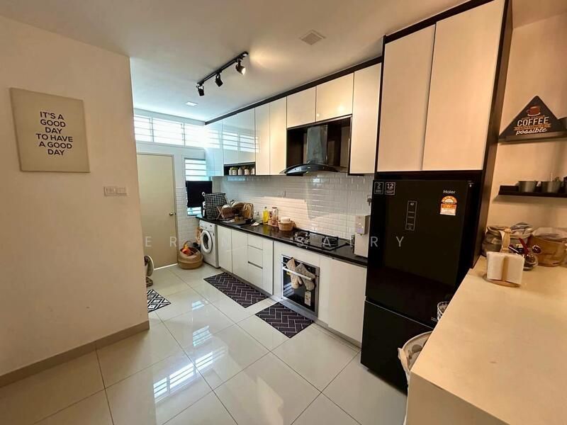 Untuk Dijual - Mahkota Hills