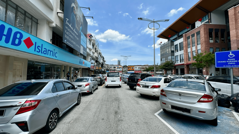 Untuk Dijual - 3 Sty Shop @ Taman Megah , High Demand Area , Fully Tenanted Unit