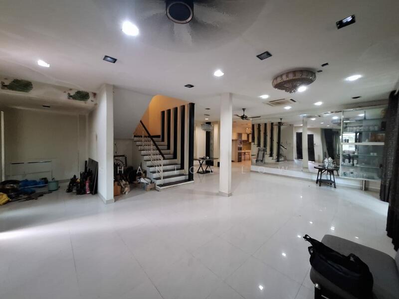 For Sale - Aman Sari 18