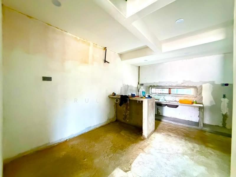 Rumah Teres 1 Tingkat untuk Dijual di Taman Cempaka (Senawang) - Azrul Othman - Kitchen - PropertyGuru.com.my