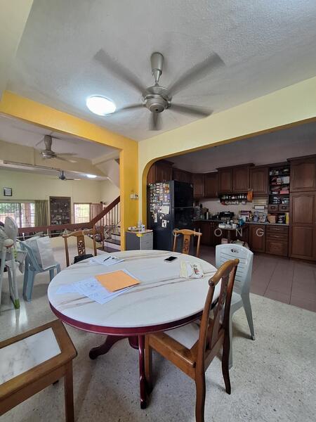 For Sale - 2-storey Terrace House at Happy Garden