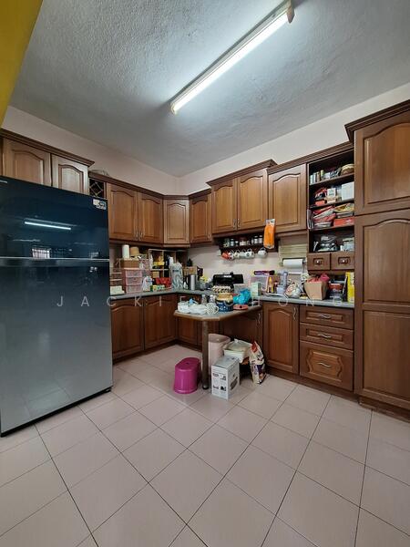 For Sale - 2-storey Terrace House at Happy Garden