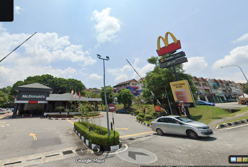 For Rent - Facing Main Road , Taman Equine , Near Mc Donald / Subway / Domino