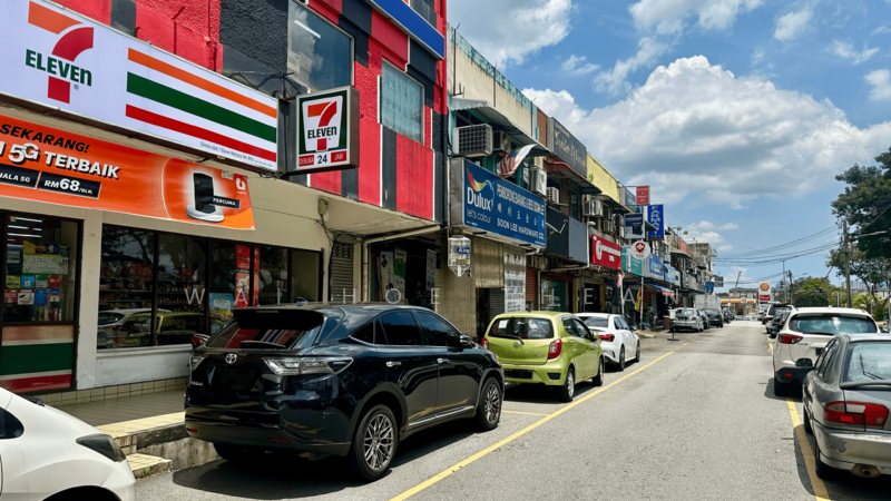 For Rent - G Floor Shop @ SS3 PJ ,Facing Mainroad & High Explosure