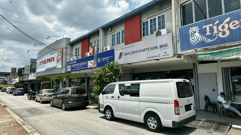 For Rent - G Floor Shop @ SS3 PJ ,Facing Mainroad & High Explosure