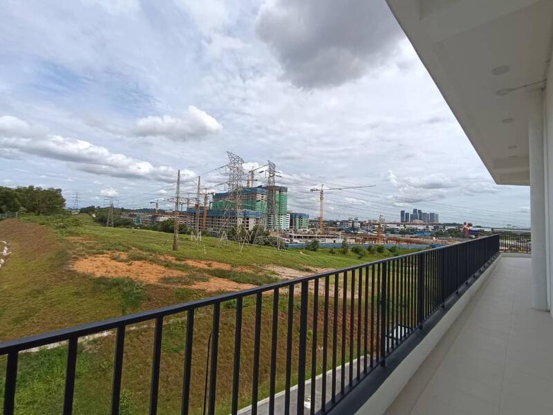 For Sale - Hana Square @ Setia Alam 3rd Floor Corner Unit shah alam selangor
