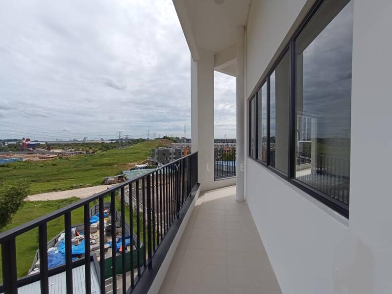 For Sale - Hana Square @ Setia Alam 3rd Floor Corner Unit shah alam selangor