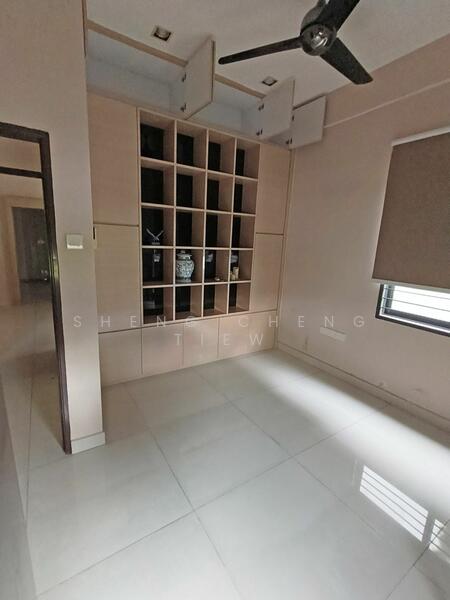 Untuk Disewa - jalan Serampang taman pelangi jb town