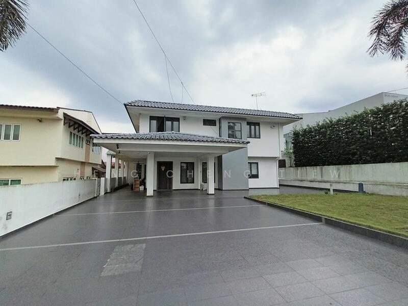 Untuk Disewa - jalan Serampang taman pelangi jb town