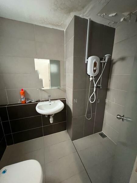 For Rent - Suria Residence