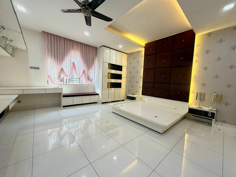 For Sale - Bandar Bukit Tinggi 2