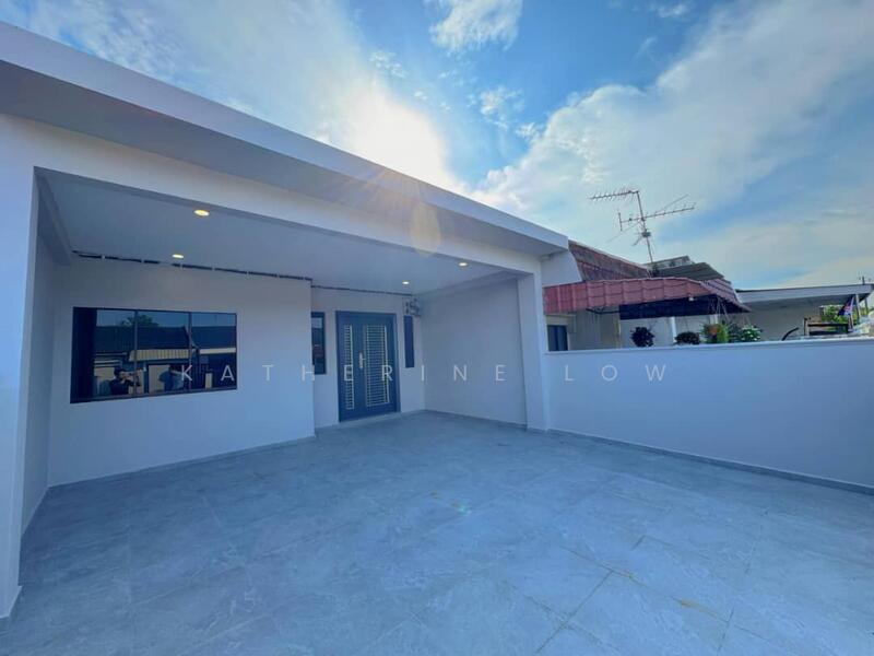 For Sale - Taman Universiti
