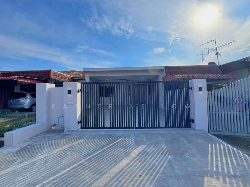 For Sale - Taman Universiti