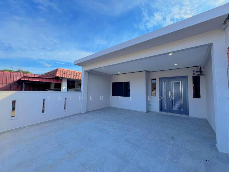 For Sale - Taman Universiti