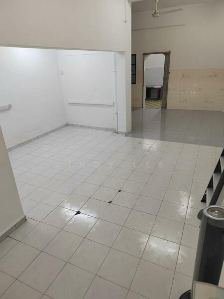 For Rent - LANDED 2 STOREY RENT AT JALAN JONES PULAU TIKUS SUITABLE OFFICE USE