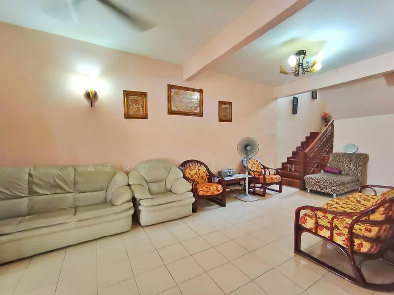 Rumah Teres 2 Tingkat untuk Dijual di Sikamat (Negeri Sembilan) - Azrul Othman - PropertyGuru.com.my