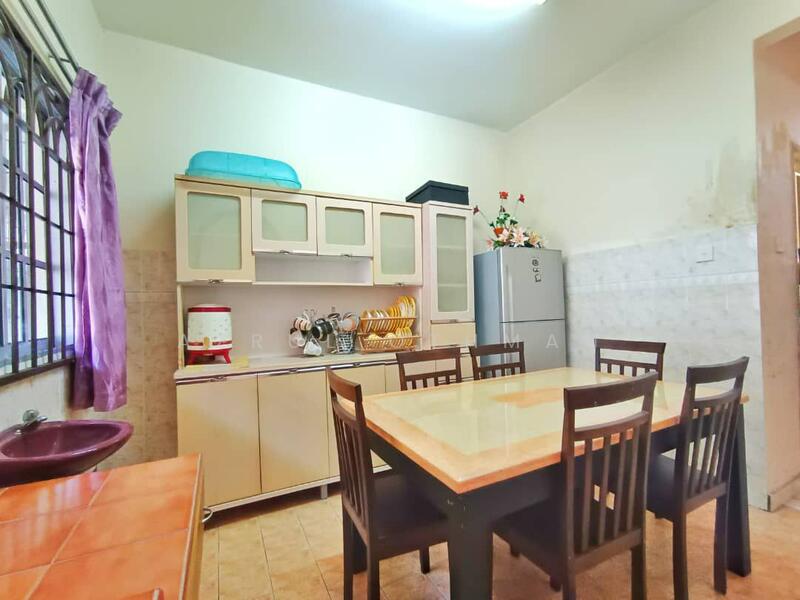 Rumah Teres 2 Tingkat untuk Dijual di Sikamat (Negeri Sembilan) - Azrul Othman - PropertyGuru.com.my