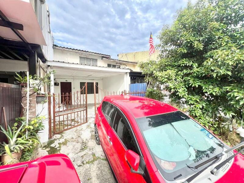 [Renovated] Double Storey, Taman Bukit Teratai @ Ampang, Selangor