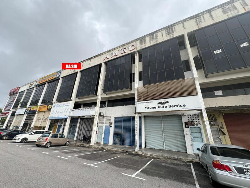 For Sale - 3.5 Storey 4,940sqft Commercial Shop Lot for SALE @ Butterworth