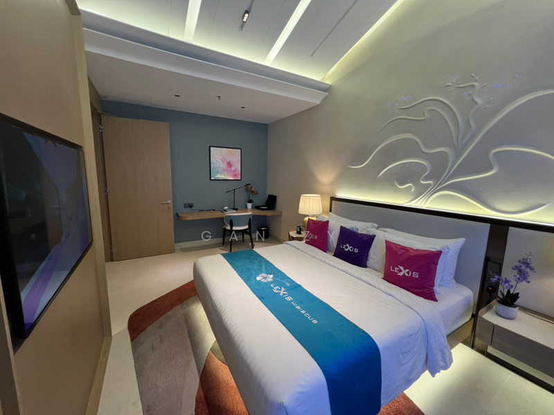 For Sale - Lexis Hibiscus