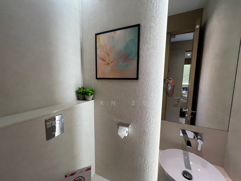 For Sale - Lexis Hibiscus