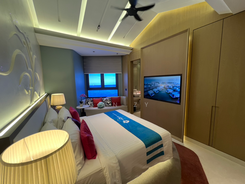 For Sale - Lexis Hibiscus