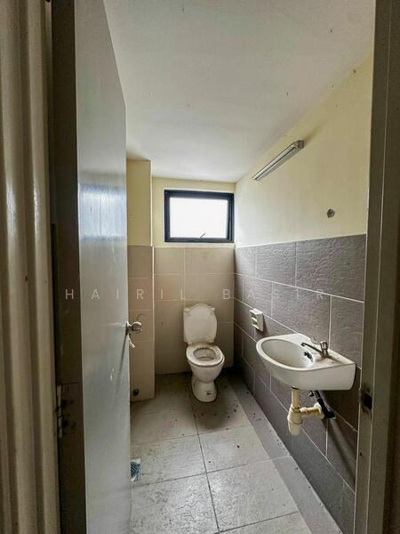 For Rent - Jalan Teknologi, Taman Sains Selangor 1, Kota Damansara, Selangor